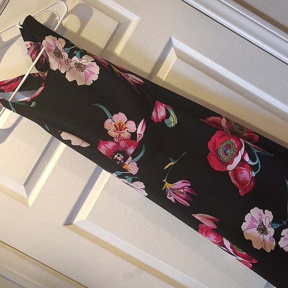 NWT AnnTaylor Black Floral Dress. SZ 4 - Picture 5 of 8